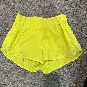 Lululemon Hotty Hot High-Rise Lined Short 2.5"